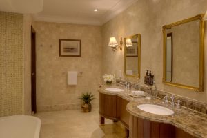 manor equitorial suite1